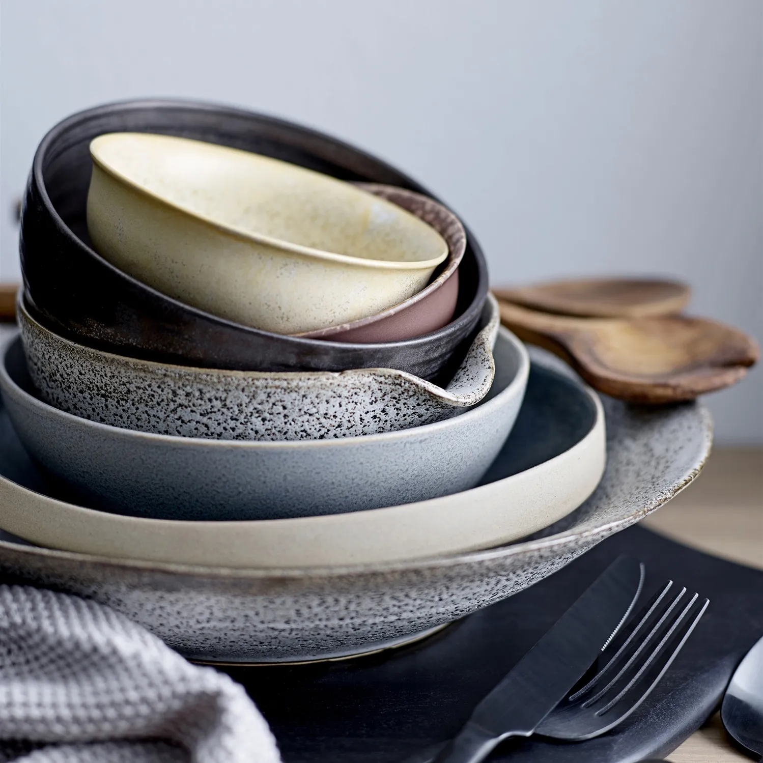 Bloomingville Thea Schale Steingut Ø15cm 7 Bloomingville Thea Schale Steingut Ø15cm – Bild 5