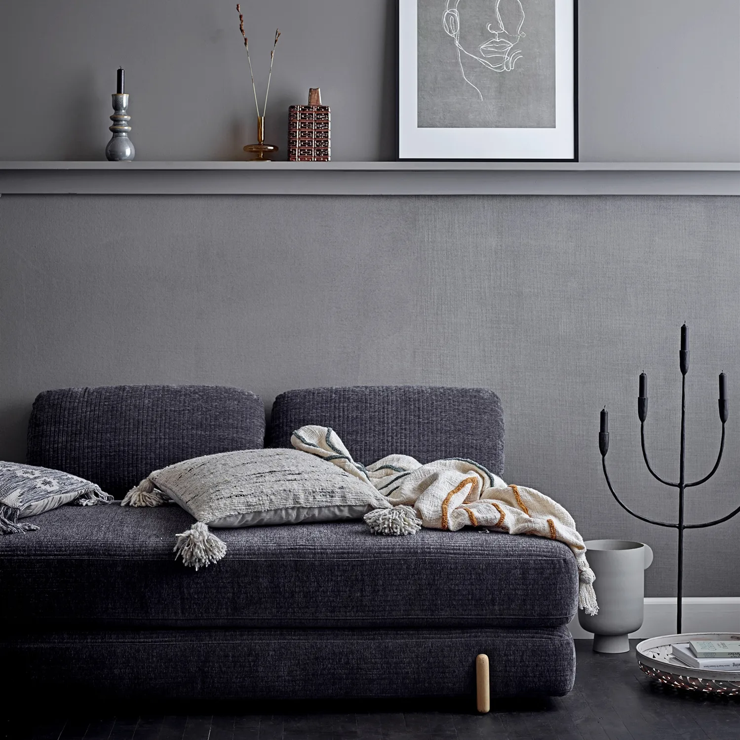 Bloomingville Metallvase 29cm 4 Bloomingville Metallvase 29cm – Bild 2