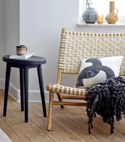 Bloomingville Metallvase Mit Henkel 21cm 7 Bloomingville Metallvase Mit Henkel 21cm -Bloomingville 45591 01 40 EnvironmentImage 5cee4c555e